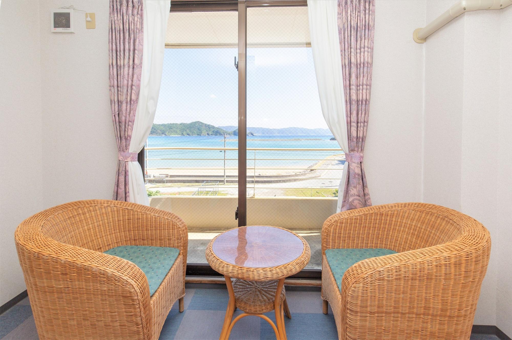 Kerama Beach Hotel Zamami Bagian luar foto