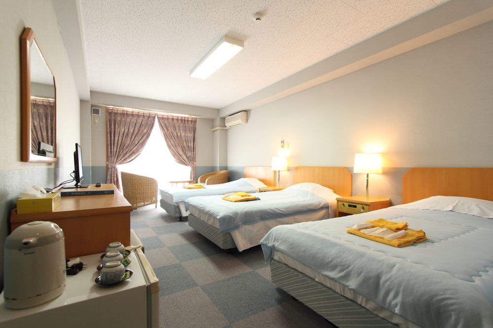 Kerama Beach Hotel Zamami Bagian luar foto