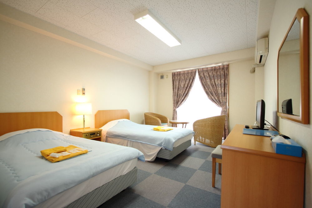 Kerama Beach Hotel Zamami Bagian luar foto